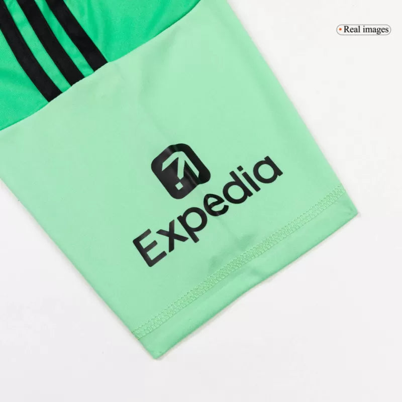 Liverpool Goalkeeper Soccer Jersey 2025/26 - Green